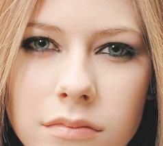 Avril Lavigne - Hidetzi membri k parere avetzi despre Avril? - :::... Muzica ...:::